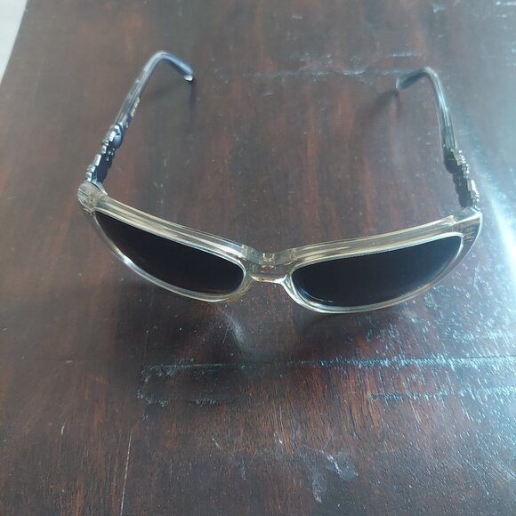 Vera Wang Sunglasses main image 6